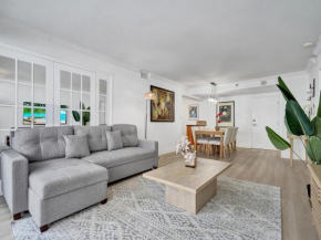 Comfortable Ocean View Condo Beach Service 1214